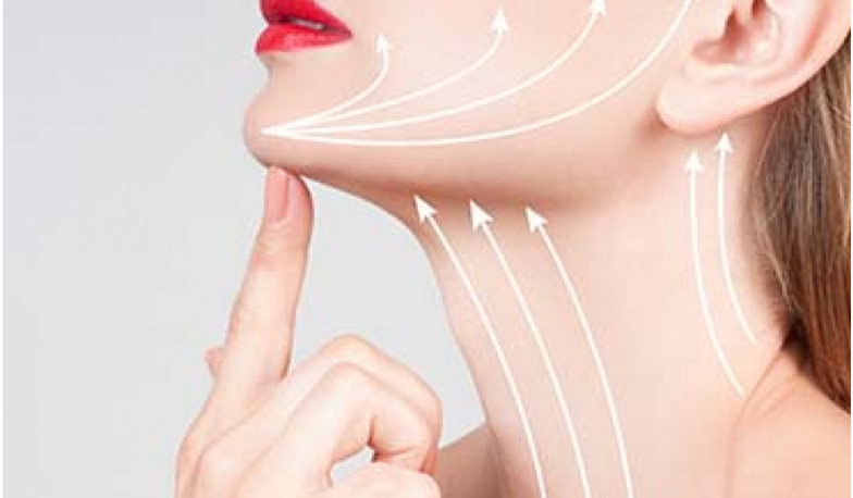 Relachement de la peau
Le relâchement cutané est traité par radiofréquence multipolaire, stimulant le collagène pour raffermir la peau.
En savoir plus
